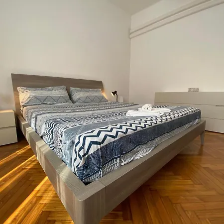 Spazio E Luce Lägenhet